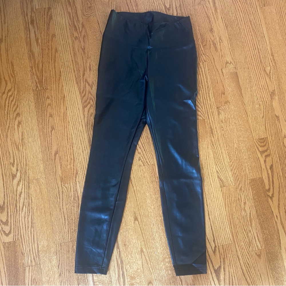 White House Black Market Runway Leggings Pleather 10 Large